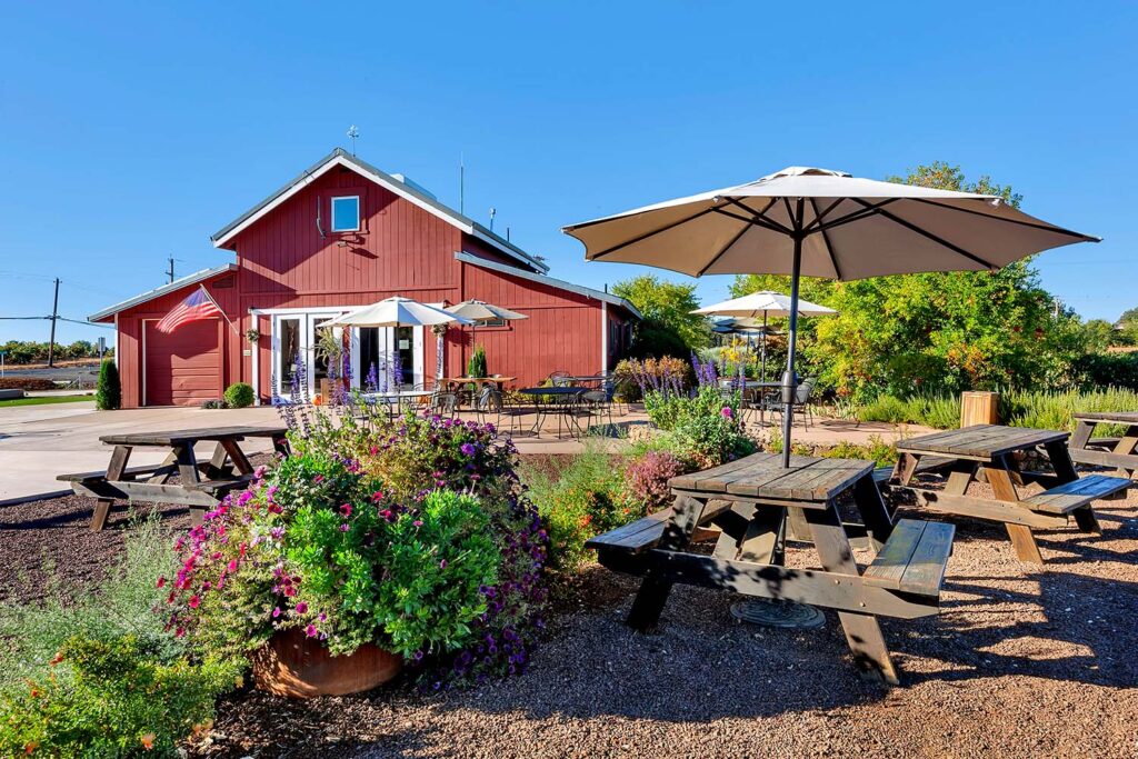 Vino Noceto's Amador County Tasting Room -- the Little Red Barn